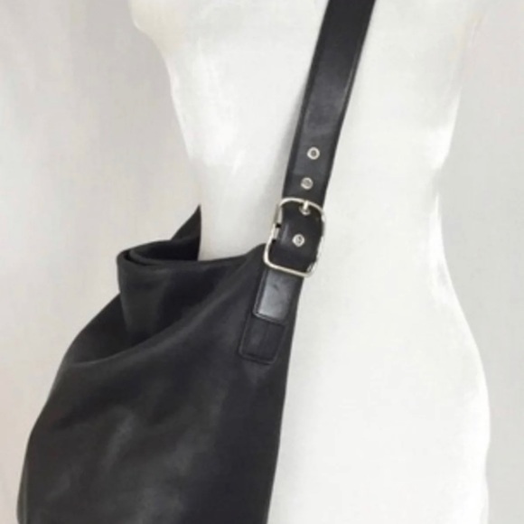 Coach - Picture 13 of 14